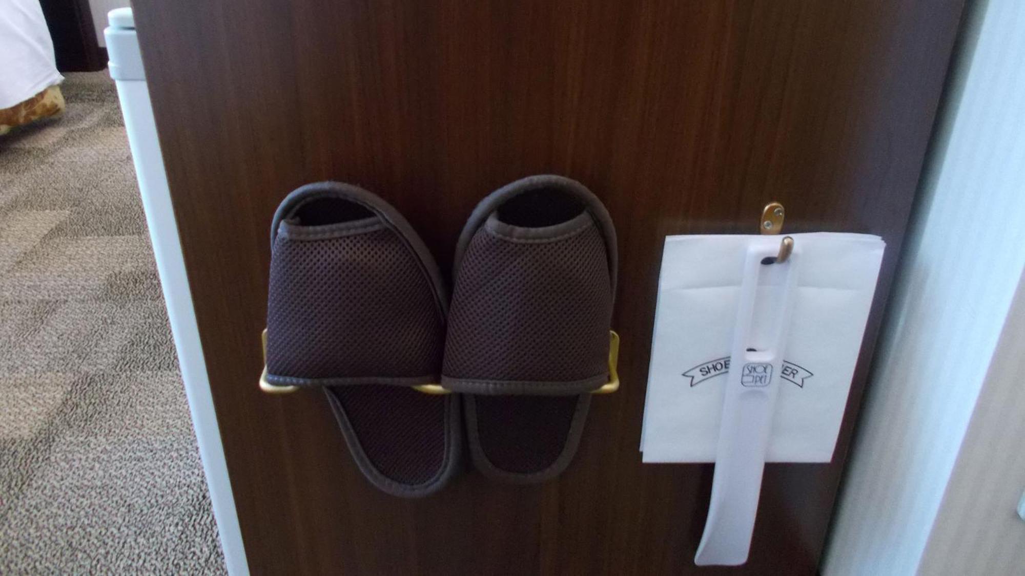 Toyoko Inn Tokyo Eki Yaesu Kita Guchi Buitenkant foto